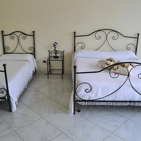 ポンペイ B＆B マイ エンジェルズ Bed & Breakfast エクステリア 写真
